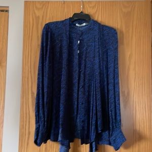Alice and Olivia blue long sleeve blouse